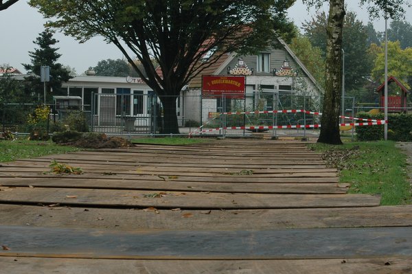 4 oktober 2007: het bestuur draagt het gebouw over aan de gemeente